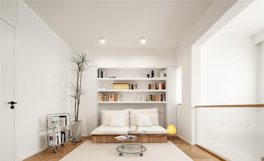 纯白+木色舒适惬意生活空间设计-22