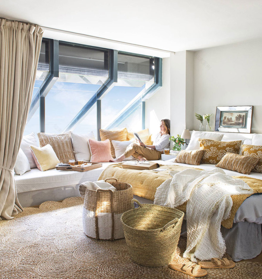 西班牙泳池客厅奇趣家居设计-1