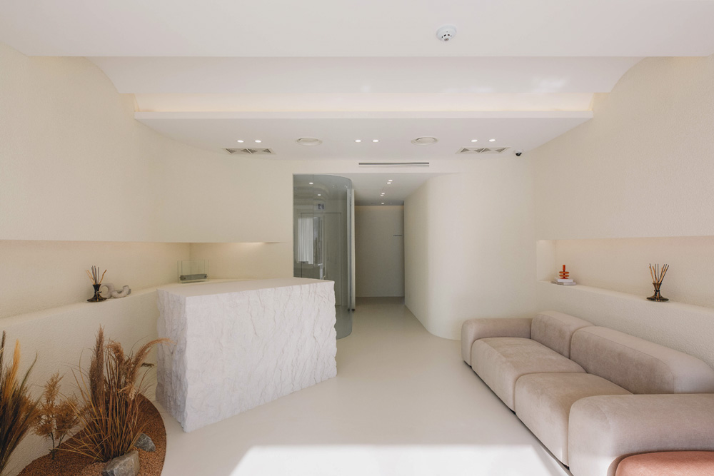 无可挑剔的 50 平米顶级复式公寓设计-7