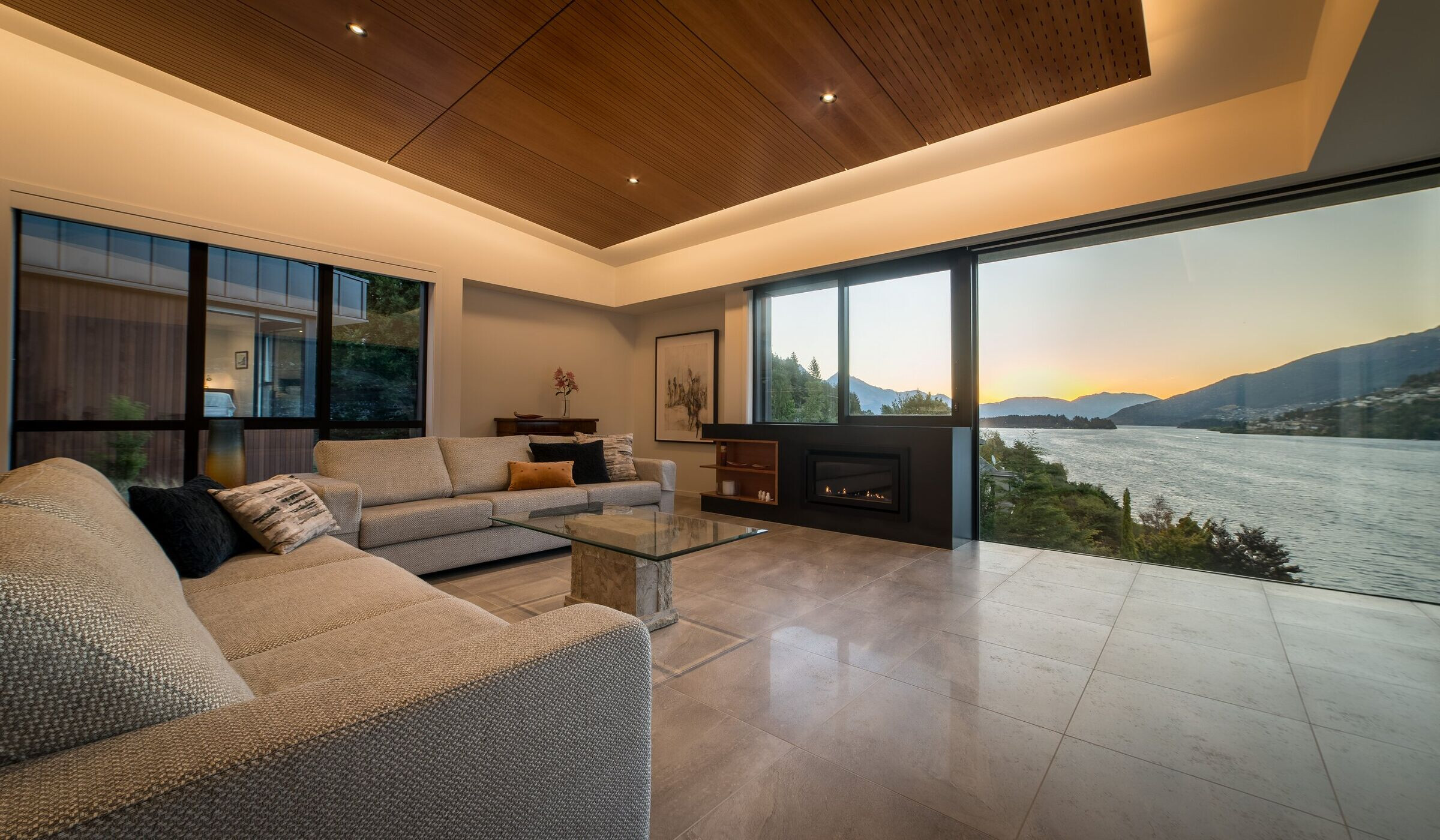 新西兰皇后镇湖景别墅-25