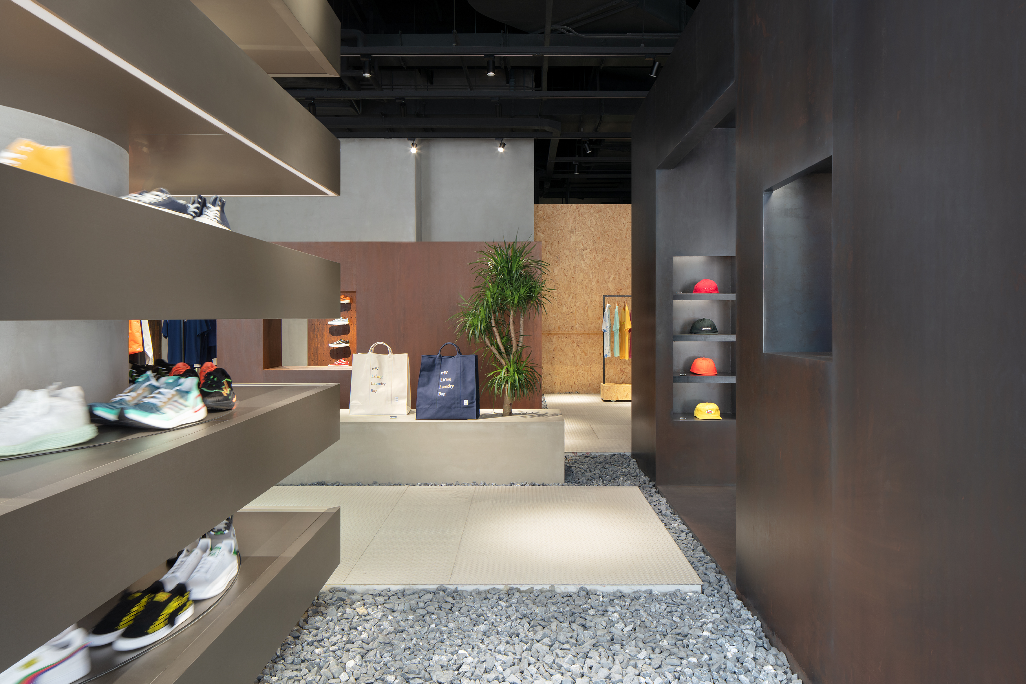 中国深圳大山顶DOE Store服装店(青山周平)B.L.U.E. Architecture Studio设计-23