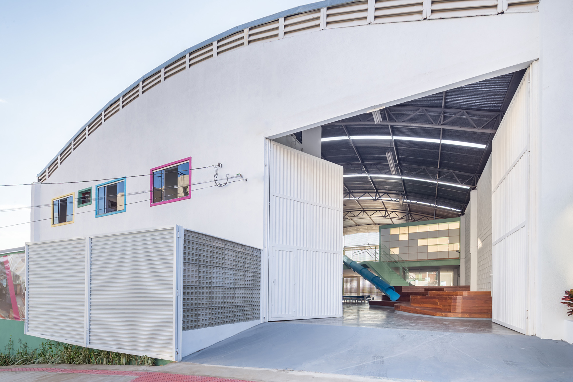 Casa Fundamental Kindergarten / Gabriel Castro + Marcos Franchini (BIRI) + Pedro Haruf-30