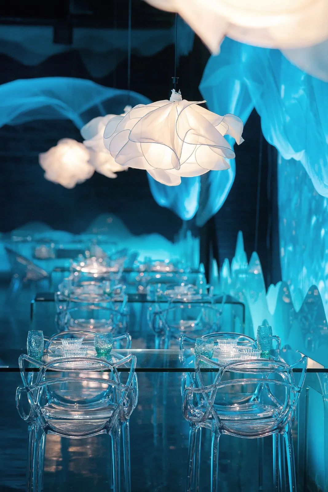 重庆 600㎡概念餐厅“云兮”水墨云雾的梦幻空间-36