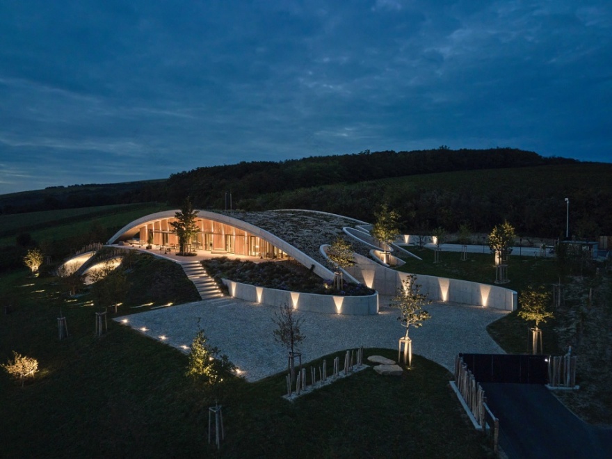 Gurdau 酒庄 | 融入自然的现代葡萄庄园设计-63