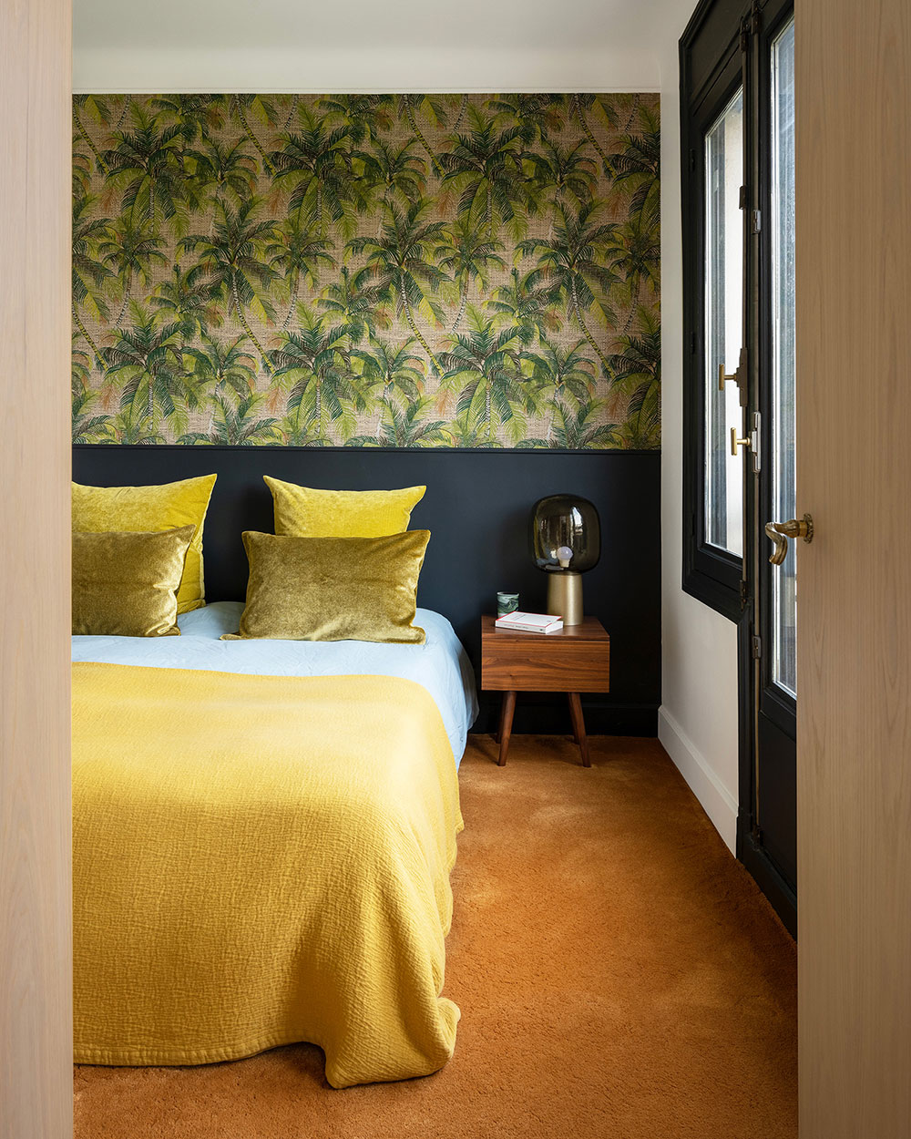 巴黎独特复式公寓 | 工业风与色彩艺术的完美融合-9