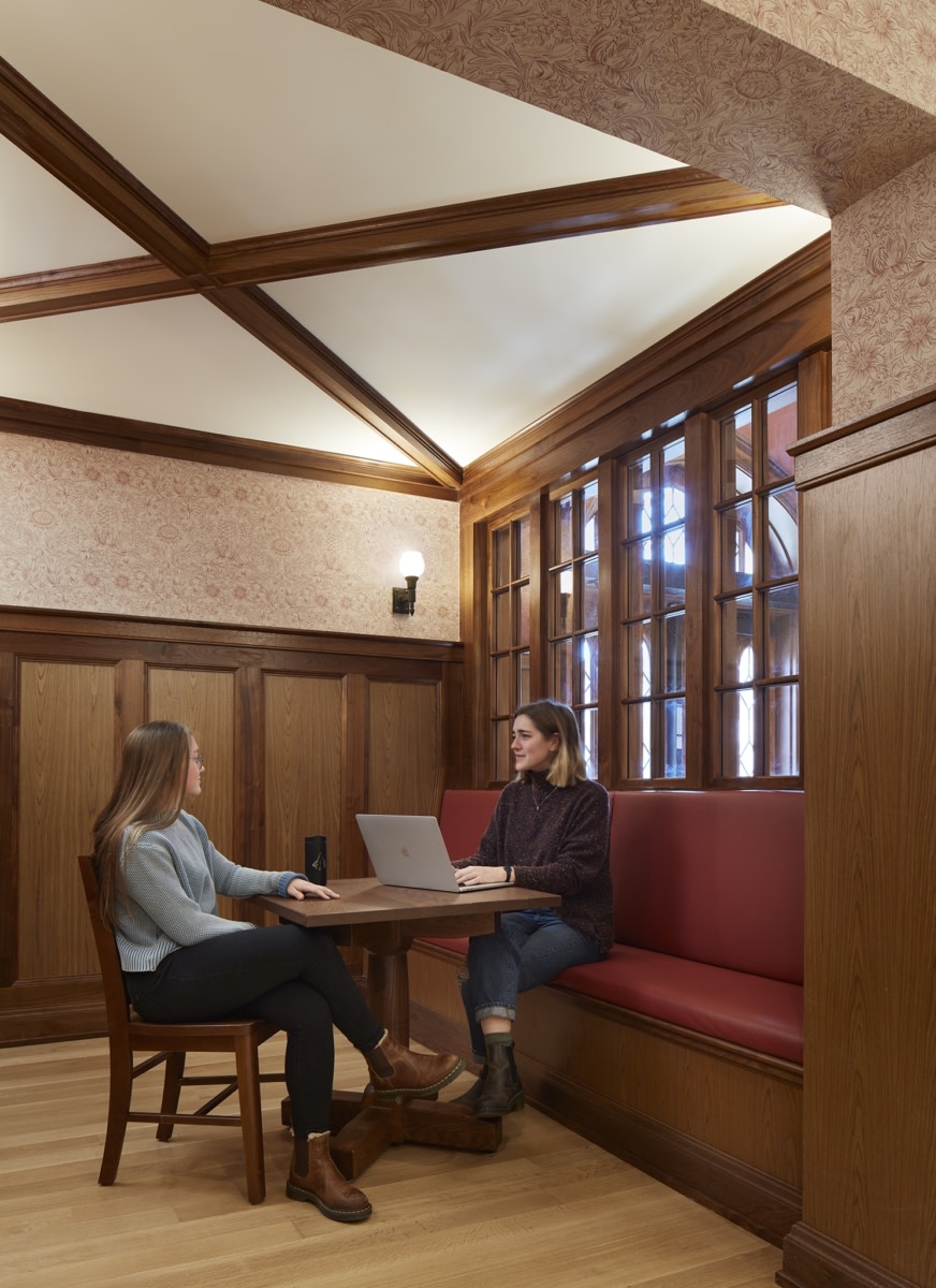 Vanderbilt University 的 Nicholas S. Zeppos College | 现代哥特式建筑魅力-10