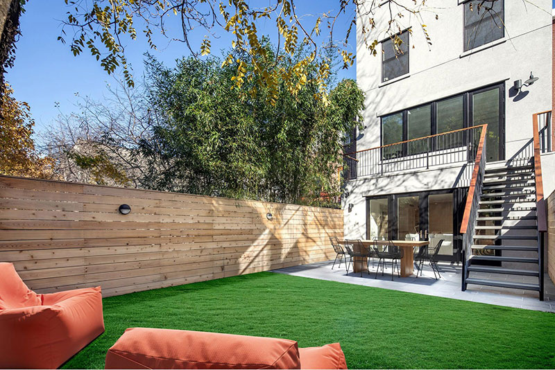 布碌仑镇屋的雪白室内设计-27