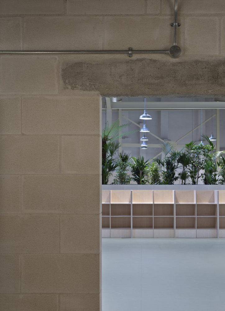 感官探索 | 英国亨利·黑布朗设计的 Poppy Factory 适应性改造-38