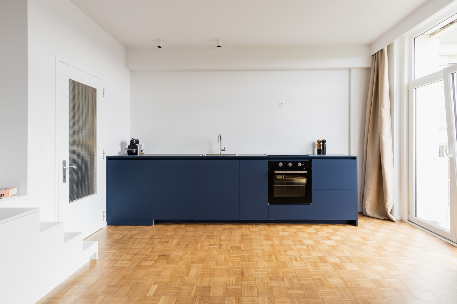 比利时布鲁塞尔现代主义公寓设计丨BÉRÉNICE ET MATHIEU-14