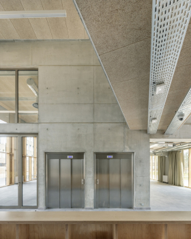 法国 Saclay 创新孵化器酒店设计丨Ignacio Prego Architectures