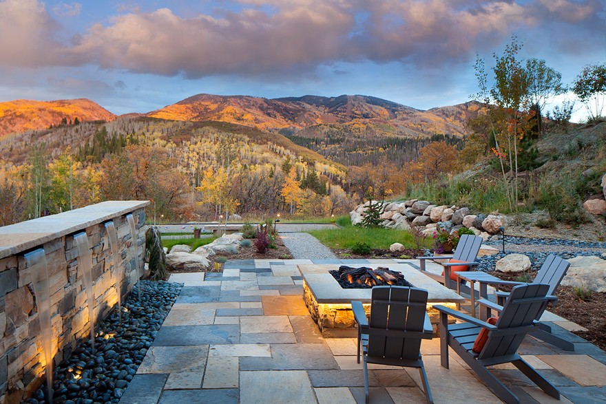 Boulder Ridge Mountain Retreat Featuring Contemporary Elegance-31