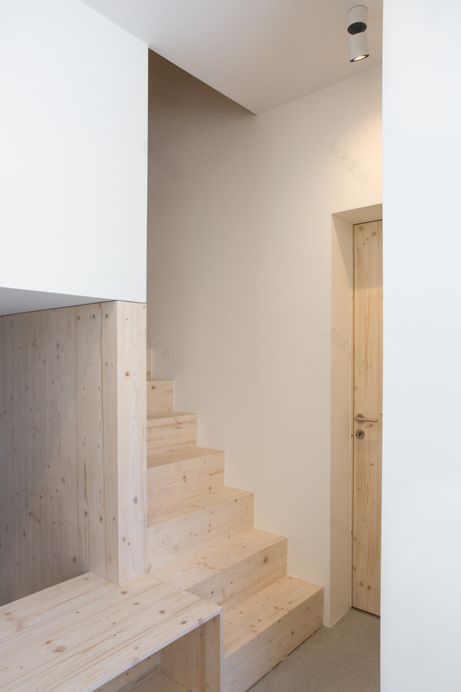 瑞士山间小屋丨Atelier Circonflexe Architectes-23