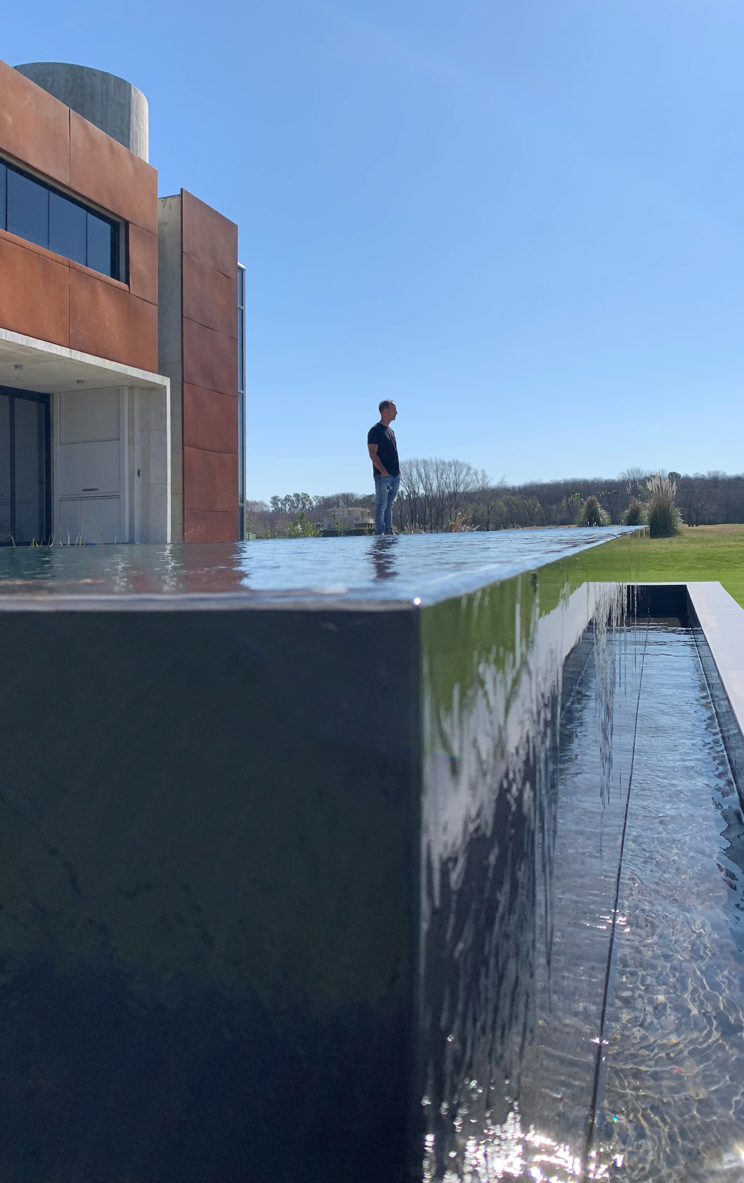 Buenos Aires 高尔夫球场上的悬浮玻璃屋-34