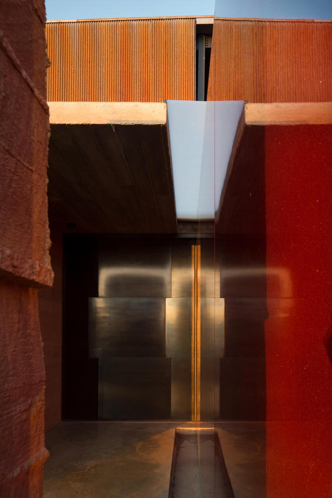 马丁巷酒庄·冯·曼德尔家族的重力酿酒传奇-45