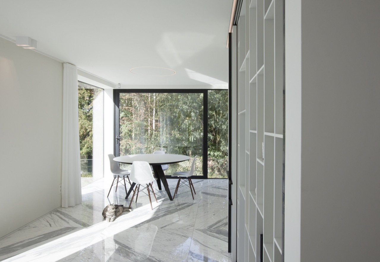 比利时哈塞尔特现代家庭住宅-87