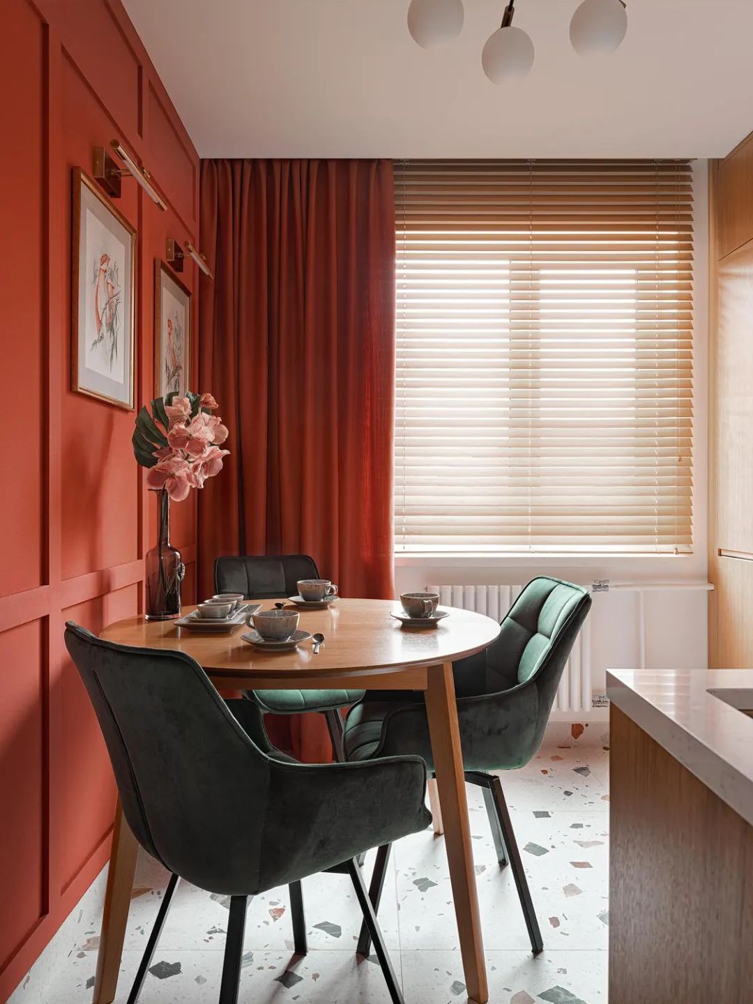 色彩斑斓的复古空间丨Yu Design Studio-35