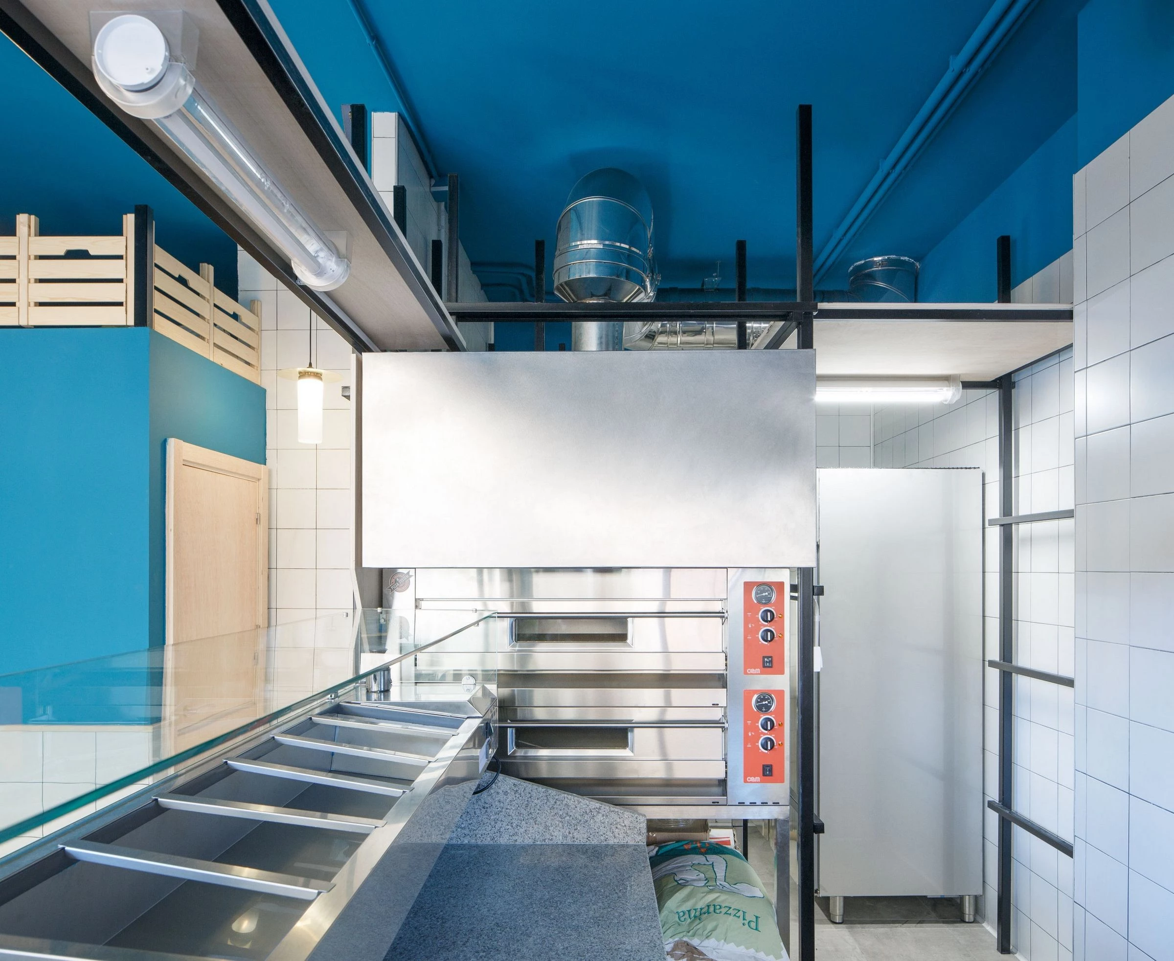 迷你仓库式餐厅设计-27