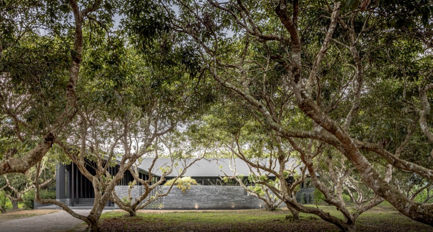 小花园中的MADA咖啡馆丨泰国丨BodinChapa Architects-20