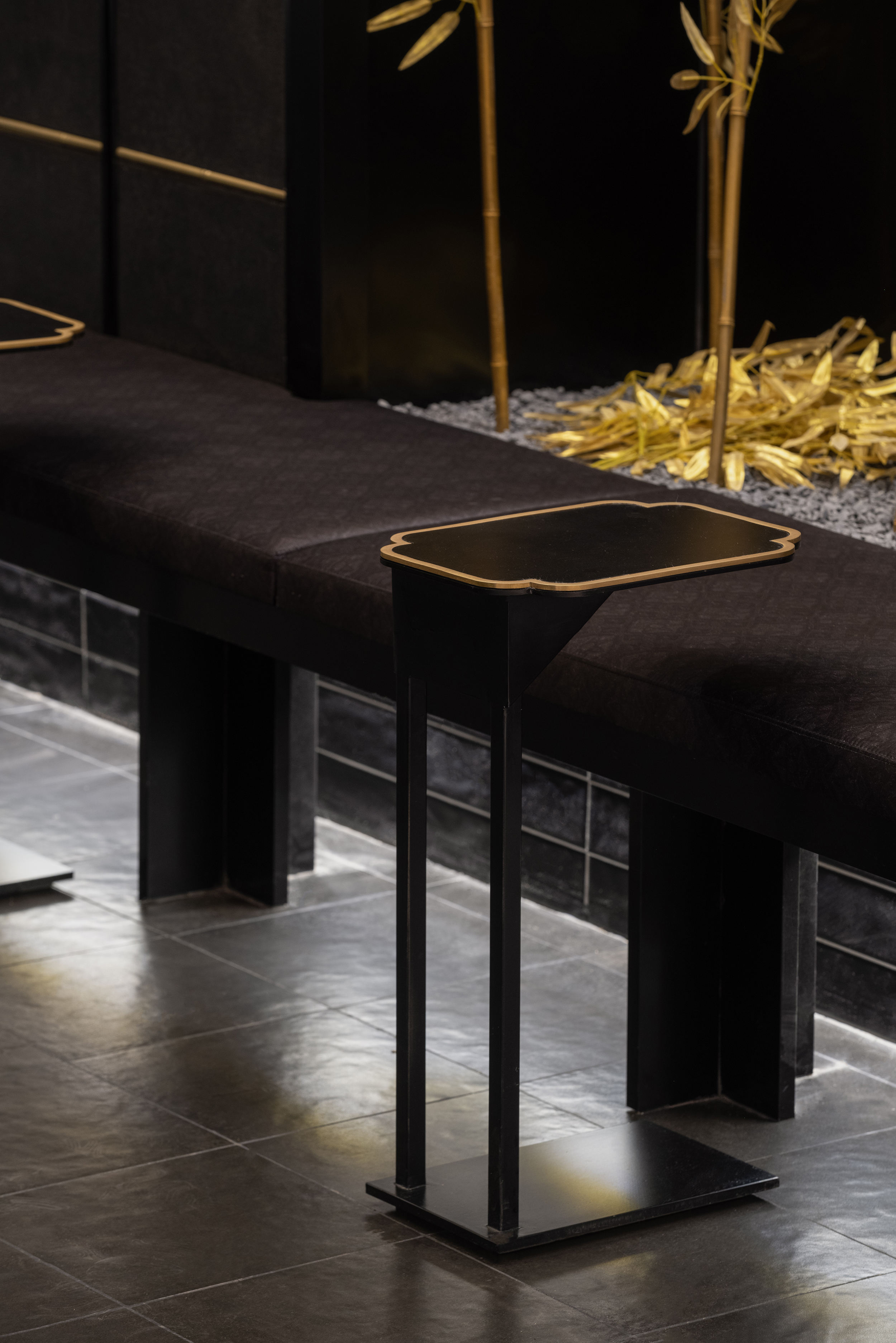 力昂设计 · 东方墨兰黑金店,雨花万象黑金店丨南京力昂设计（空间设计）,苏州美潮文化（品牌视觉）-28