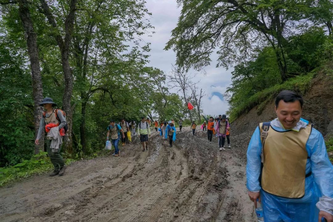 乐梵乐游阿坝徒步团建——挑战与互助的旅程-56