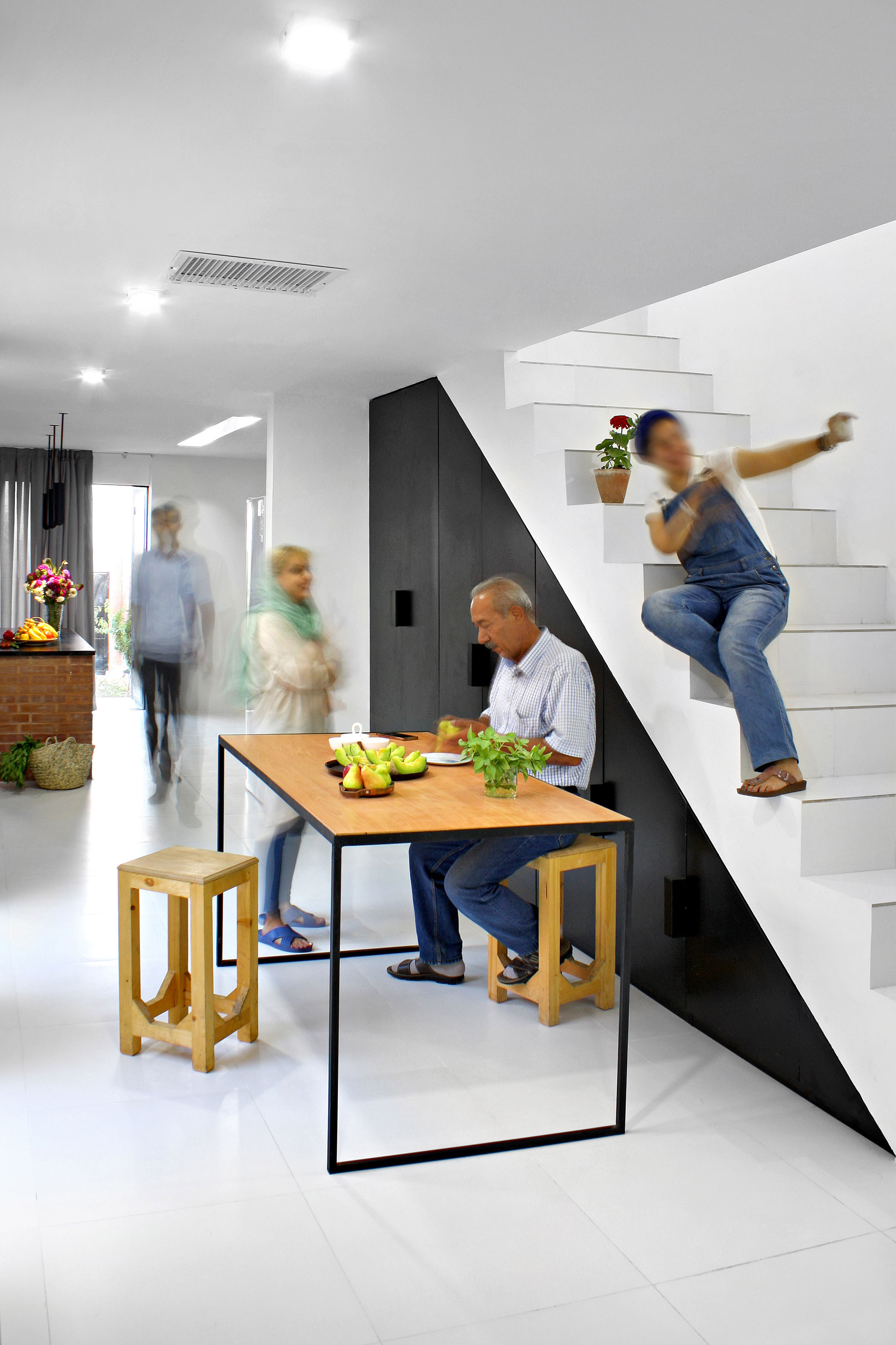 Sprayed render covers walls of rural Iranian house by BAM Architects Office-21