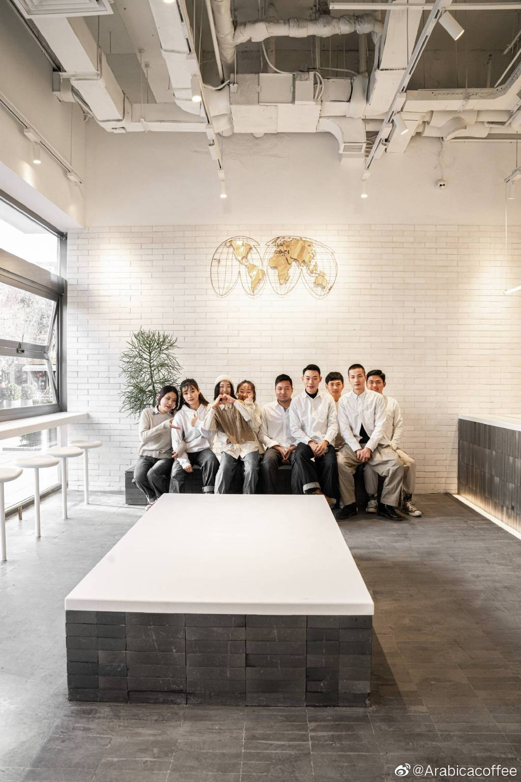 %Arabica 咖啡馆 | 极简设计打造全球网红店-70
