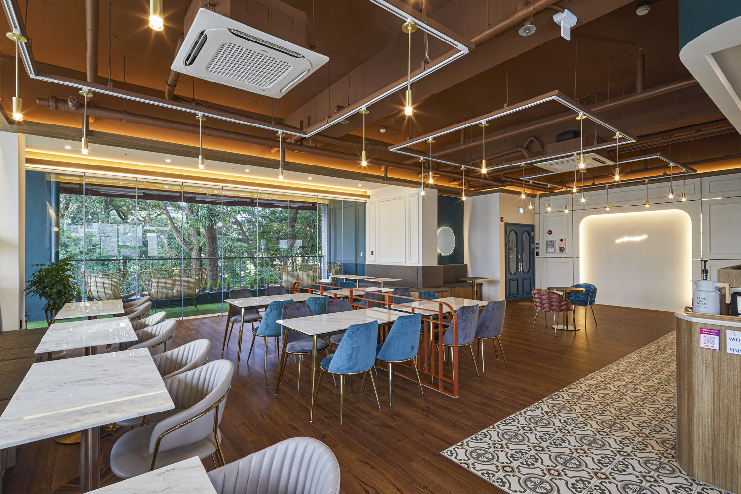 简约 35 平咖啡馆，明亮温馨的室内设计-7