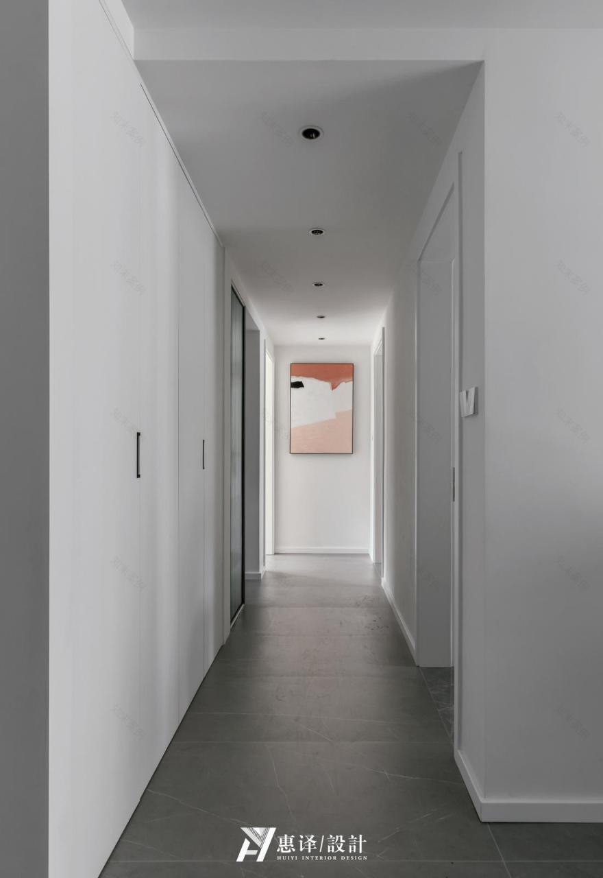 简约三居室高级而温暖自在-23