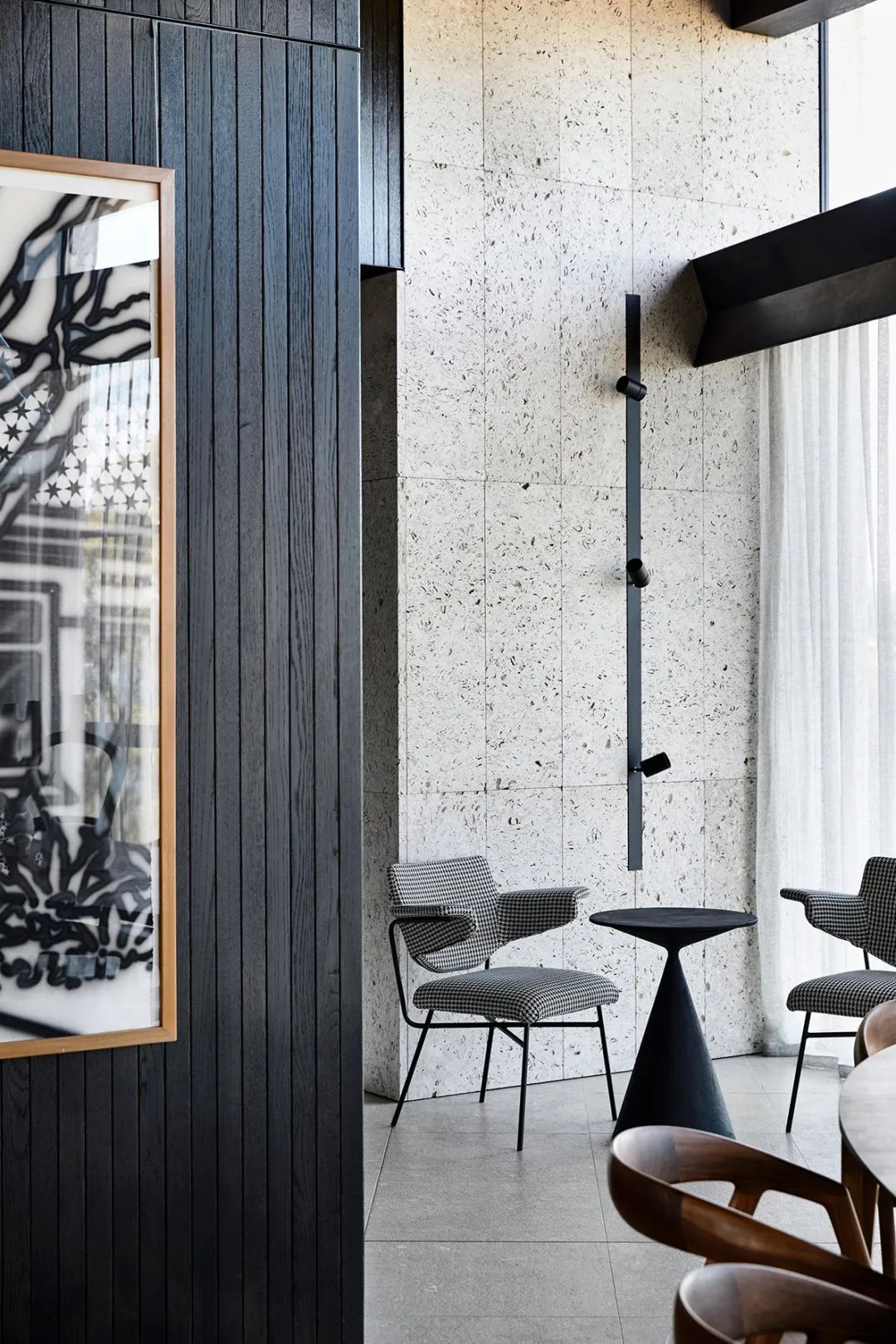 海滨暗调别墅丨Simone Haag-9