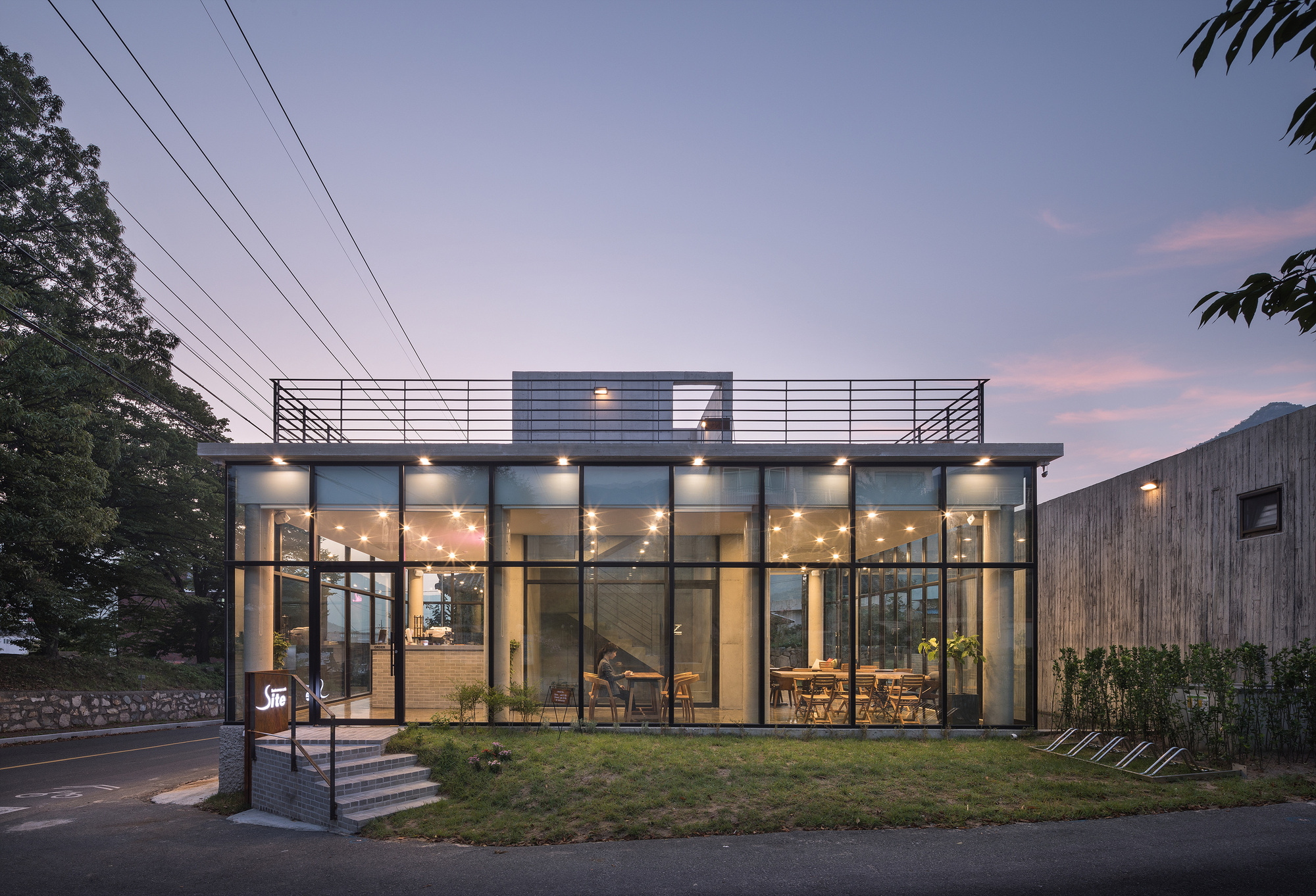 韩国乡村里的现代咖啡屋住宅-13