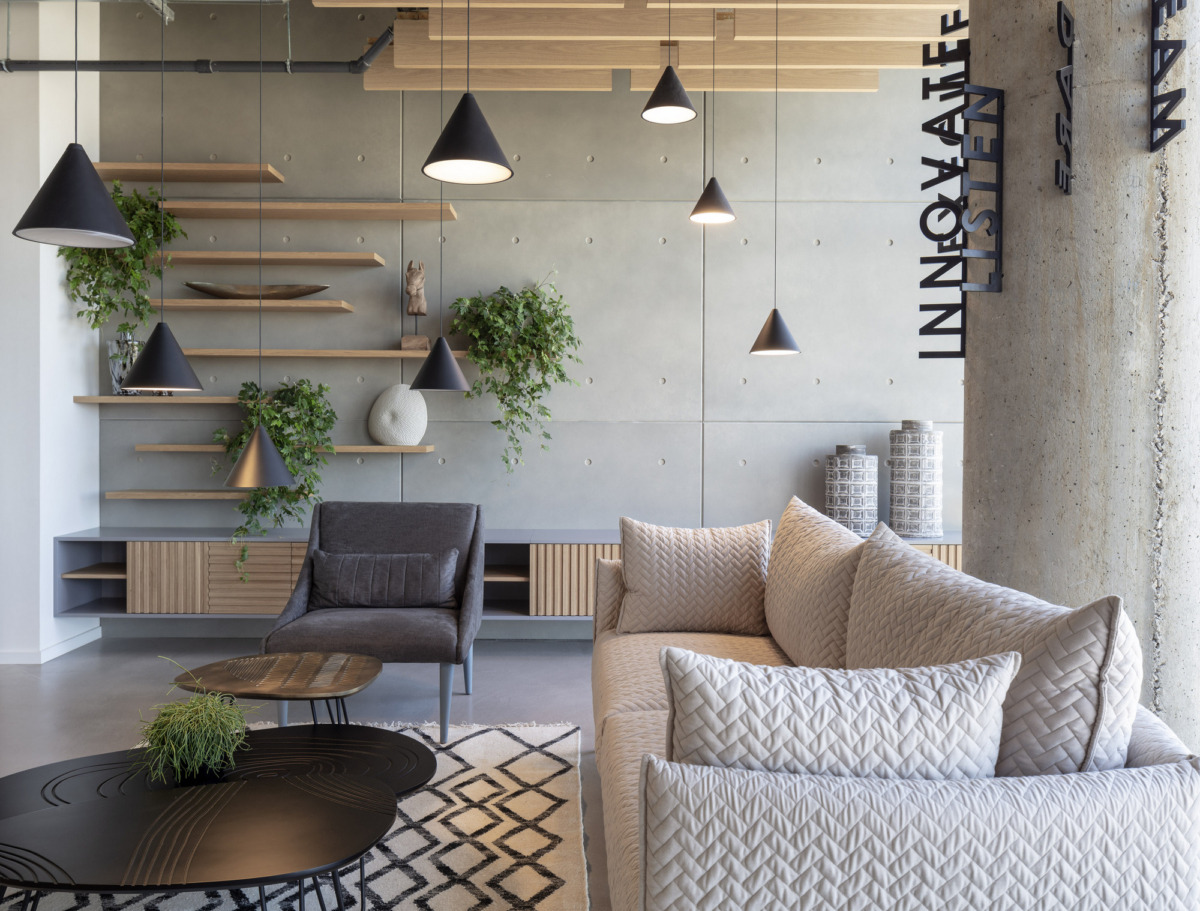 自然材料打造温馨跨国办公空间-17