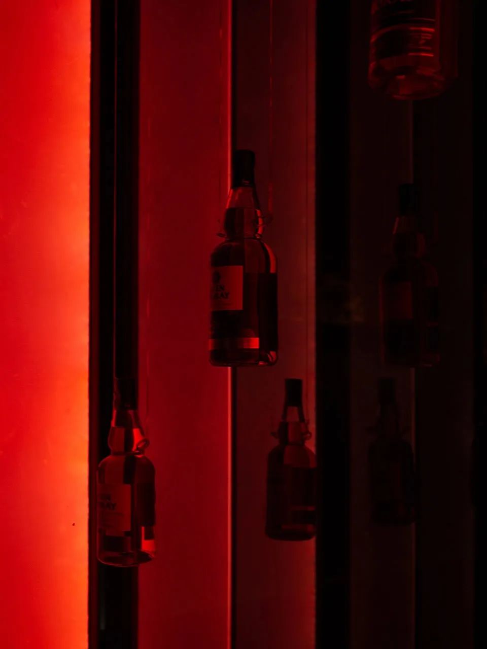 上海 Whisper 酒吧 | 神秘雕塑般的综合性消费空间-15