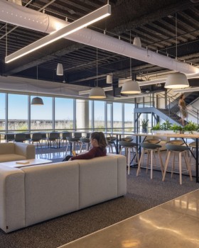 Foster City 汽车科技公司办公室丨美国加利福尼亚丨Unispace