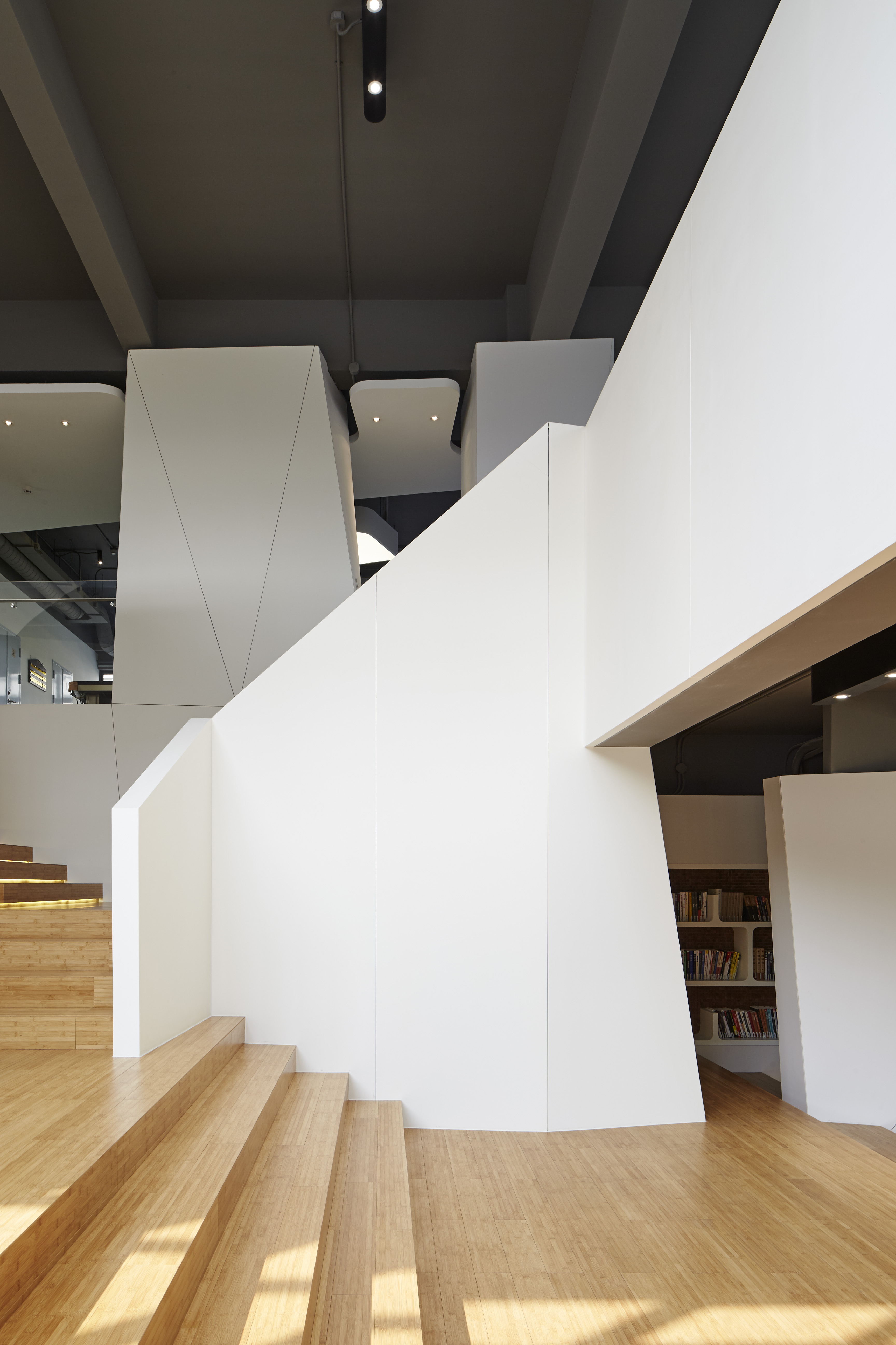 浮石资本办公楼丨百相设计-12