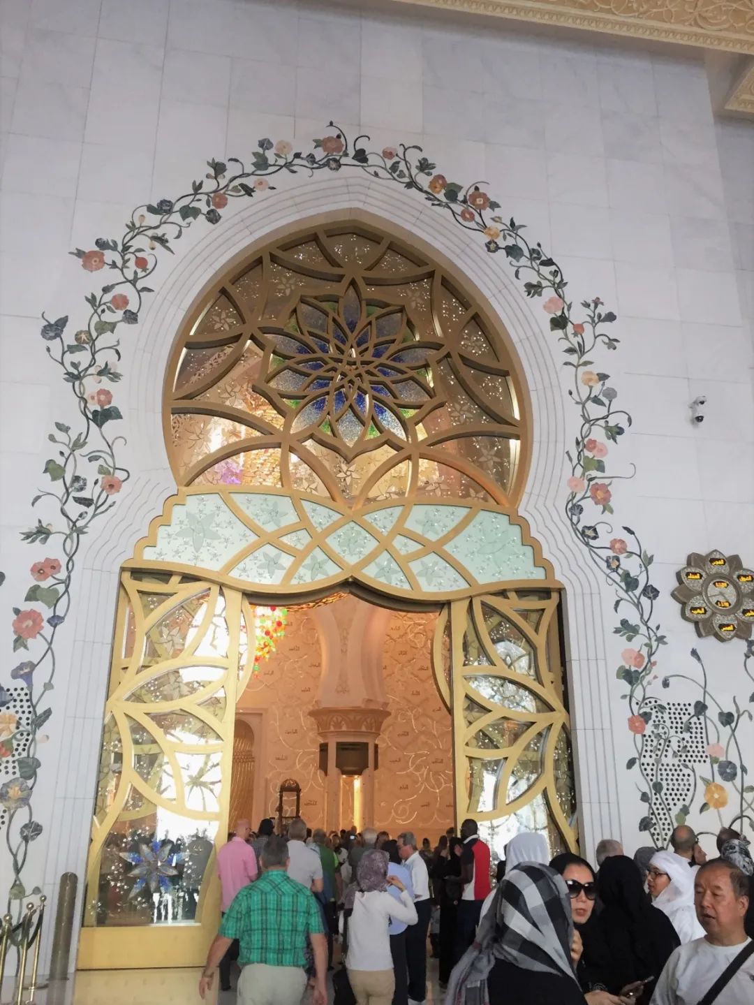 谢赫扎伊德清真寺 | 伊斯兰艺术与建筑的璀璨瑰宝-66