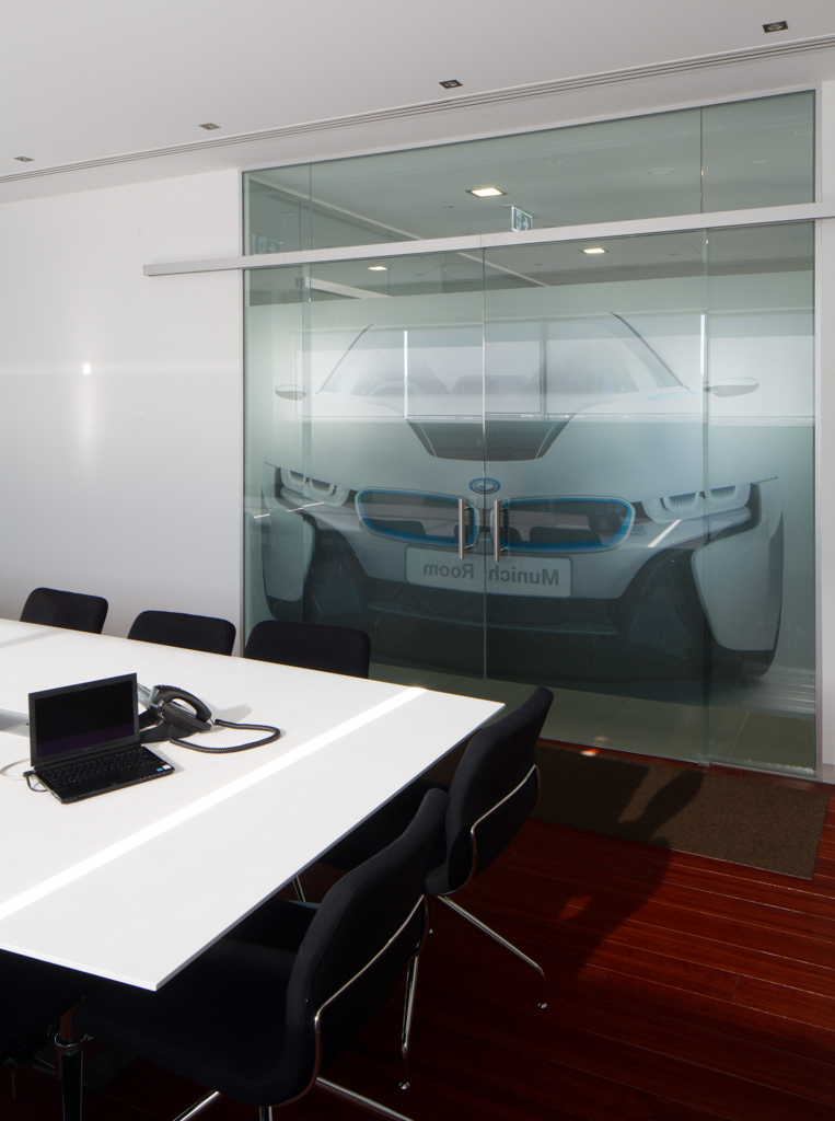 Doncaster 宝马 MINI 中心_高科技环保设计-12