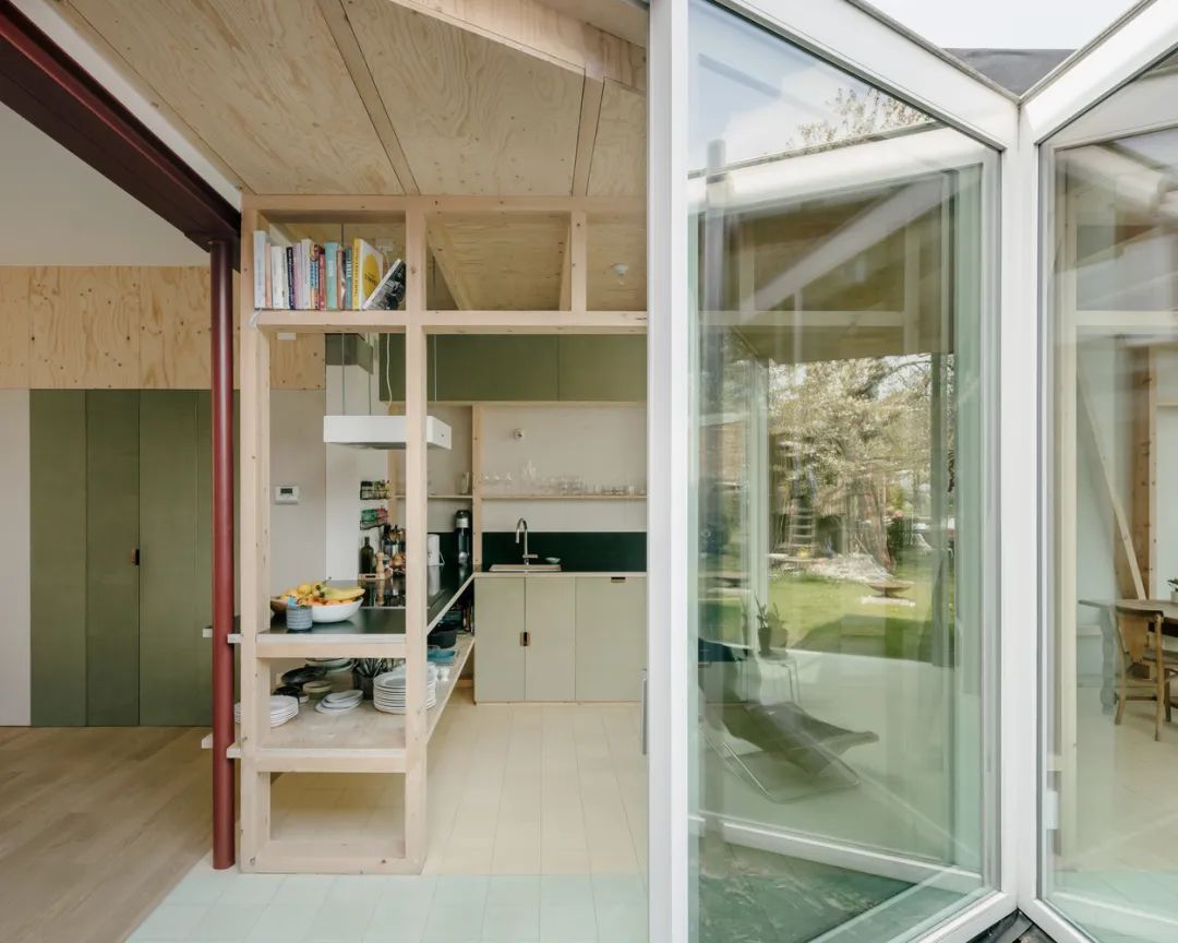 狭长工人房变花园住宅丨勾勾手设计网-10