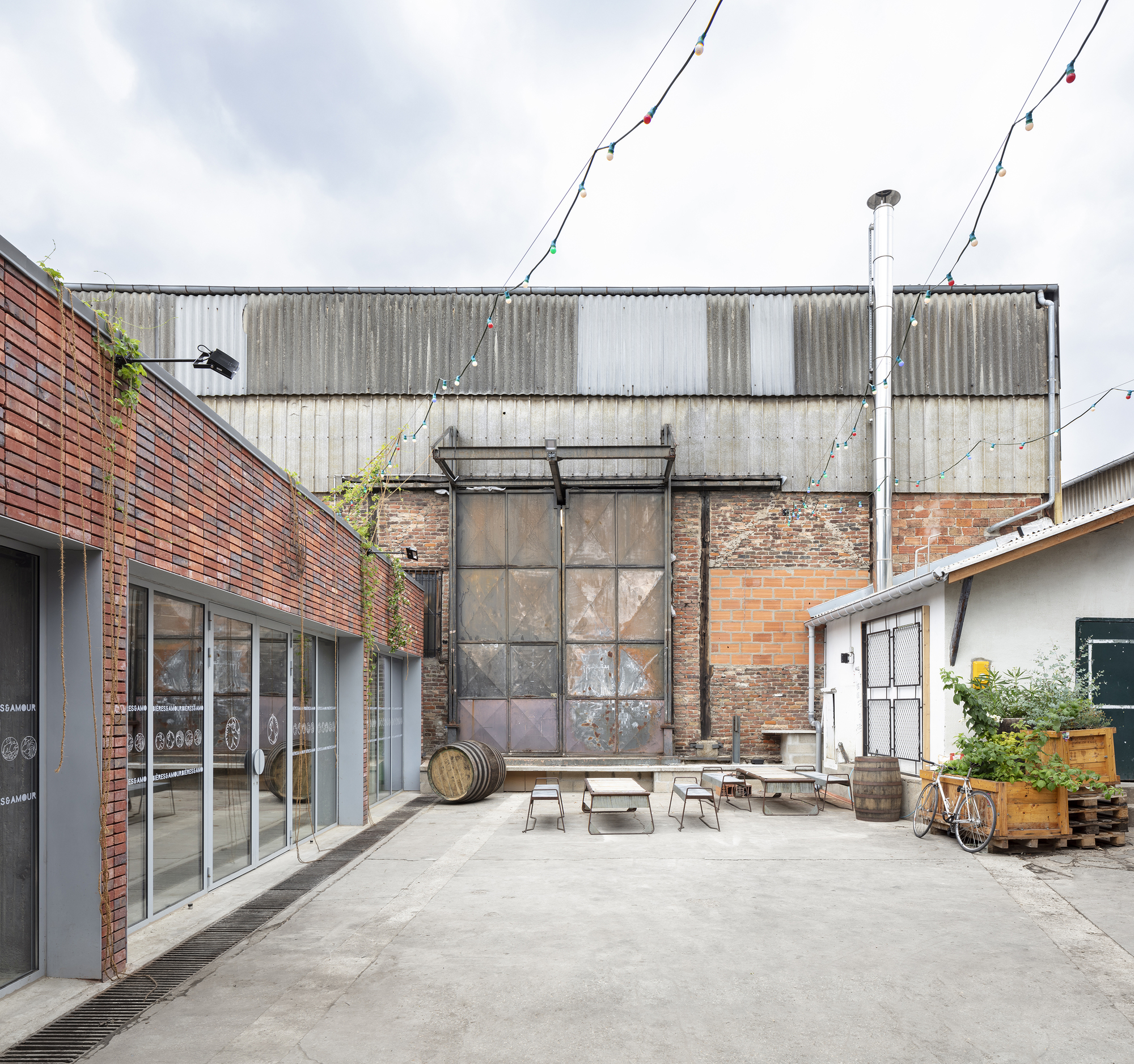 Brasserie Gallia / Maxime Jansens Architecture + Erwan Bonduelle Architecture-16