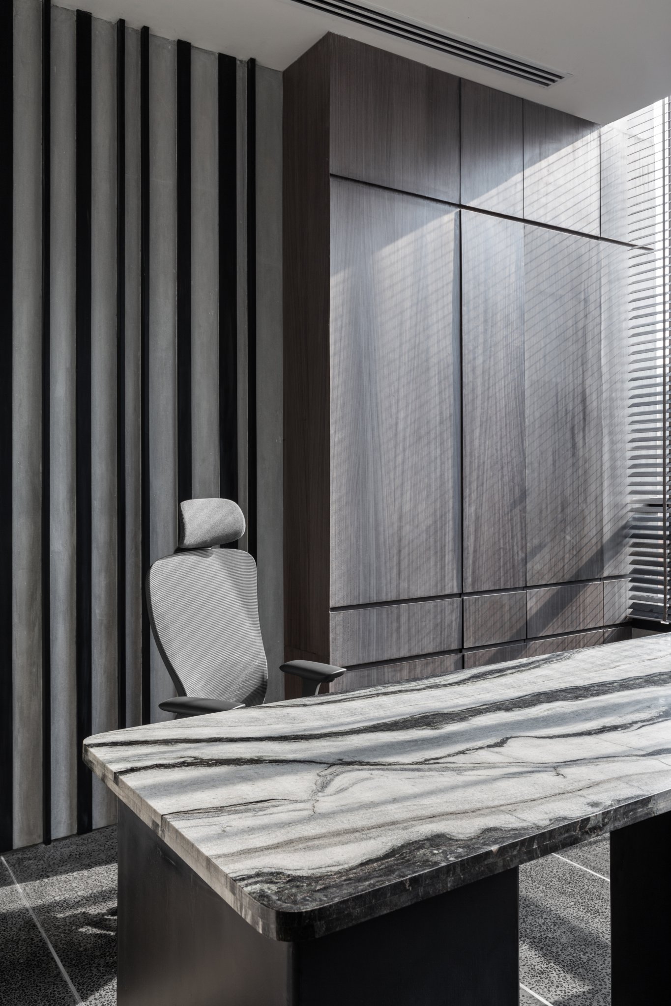 灰色交响曲丨印度昌迪加尔丨Design i.O-13