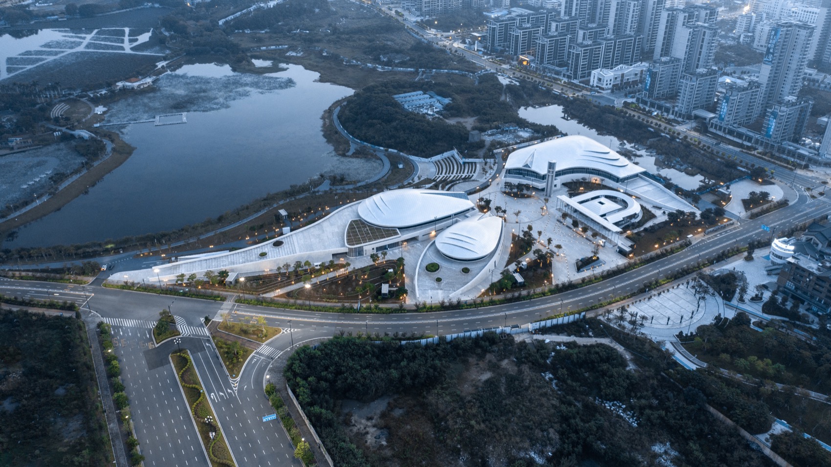 梅州两馆一场项目（城市展览馆,科技馆）丨中国梅州丨华南理工大学建筑设计研究院有限公司孙一民工作室-51