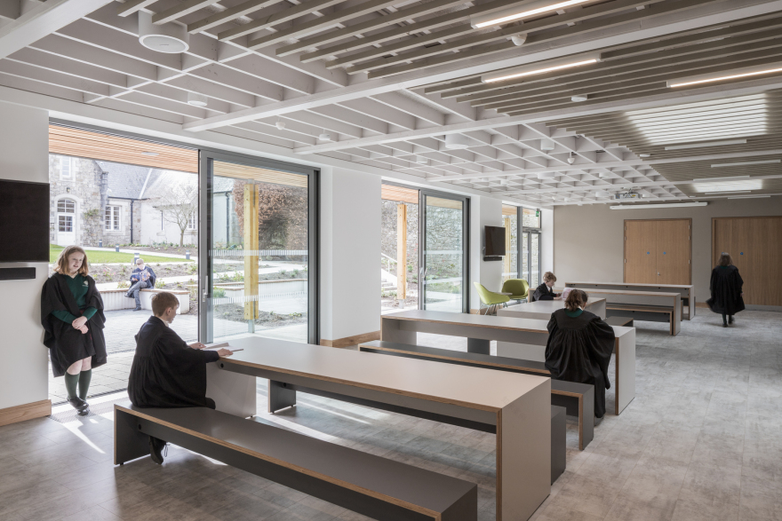 Whispering House Social Hub / Coady Architects-23