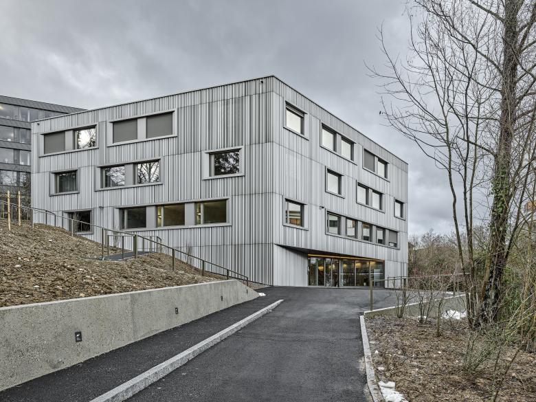 儿童和青少年精神病学丨瑞士丨phalt Architekten-42