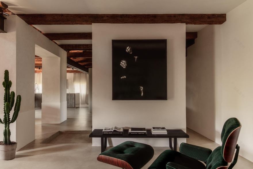 213 Attic in Villa Soranzo: Modern Penthouse Within 16th-Century Shell-3