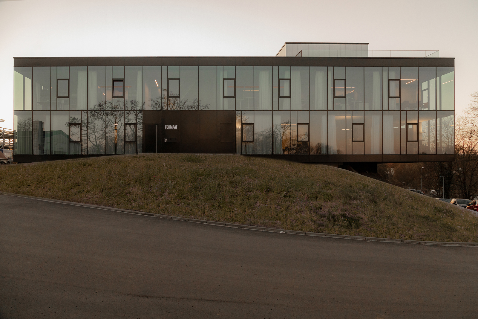 镜像立方体 | FORMAAT 总部办公空间设计-12