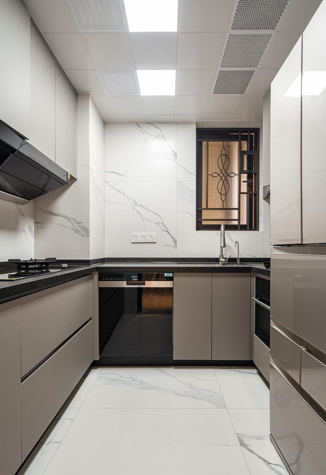 简约现代四居设计-80