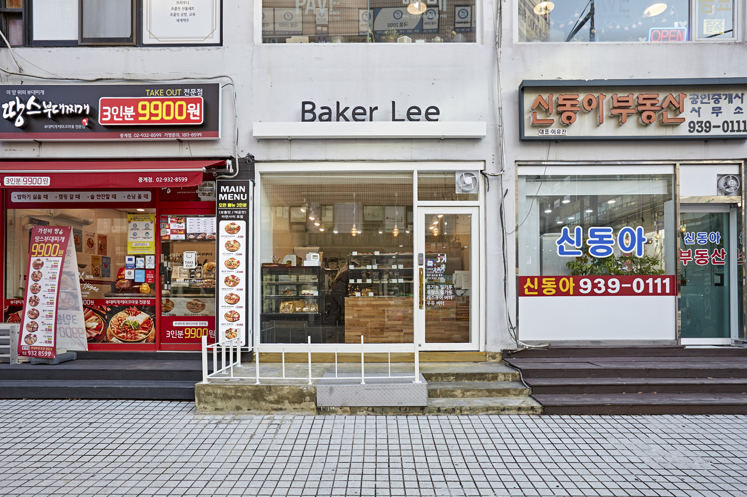 8 坪小空间，极简白色调的烘焙店设计-2