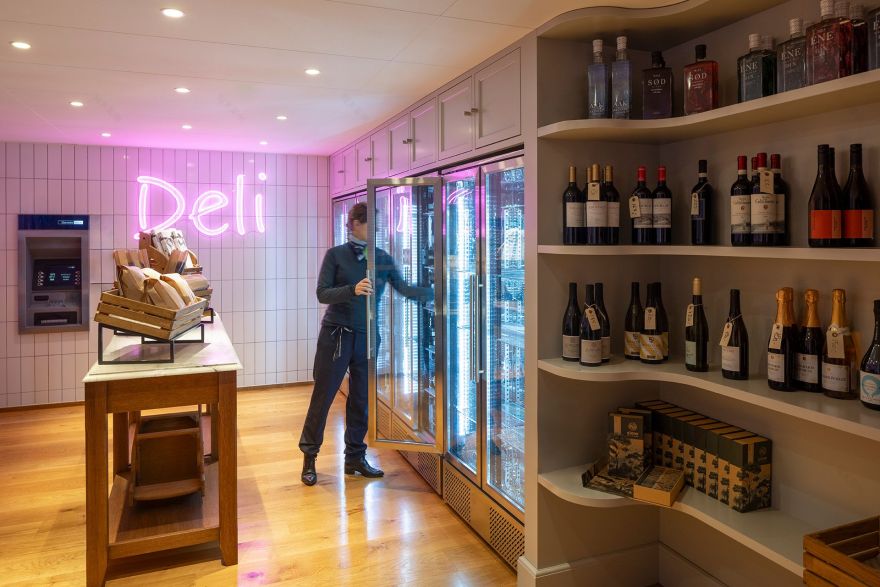 Maersk Bistro(从食堂到总部核心的转变)丨丹麦哥本哈根丨PLH-18