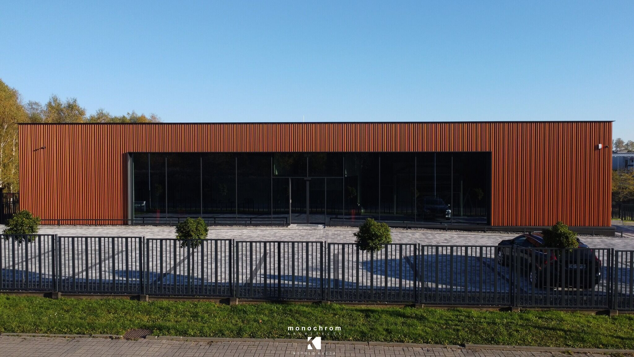 波兰 Rydułtowy 铝业办公楼丨monochrom architects-12