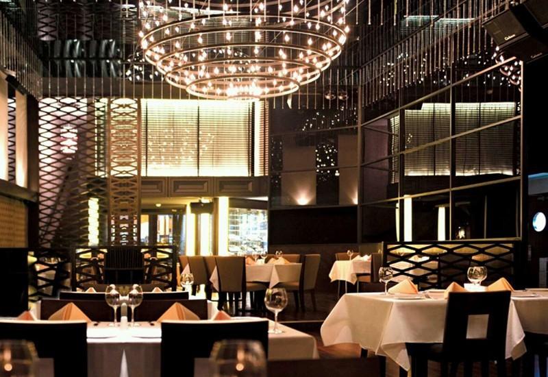 
Moon's Steakhouse -8