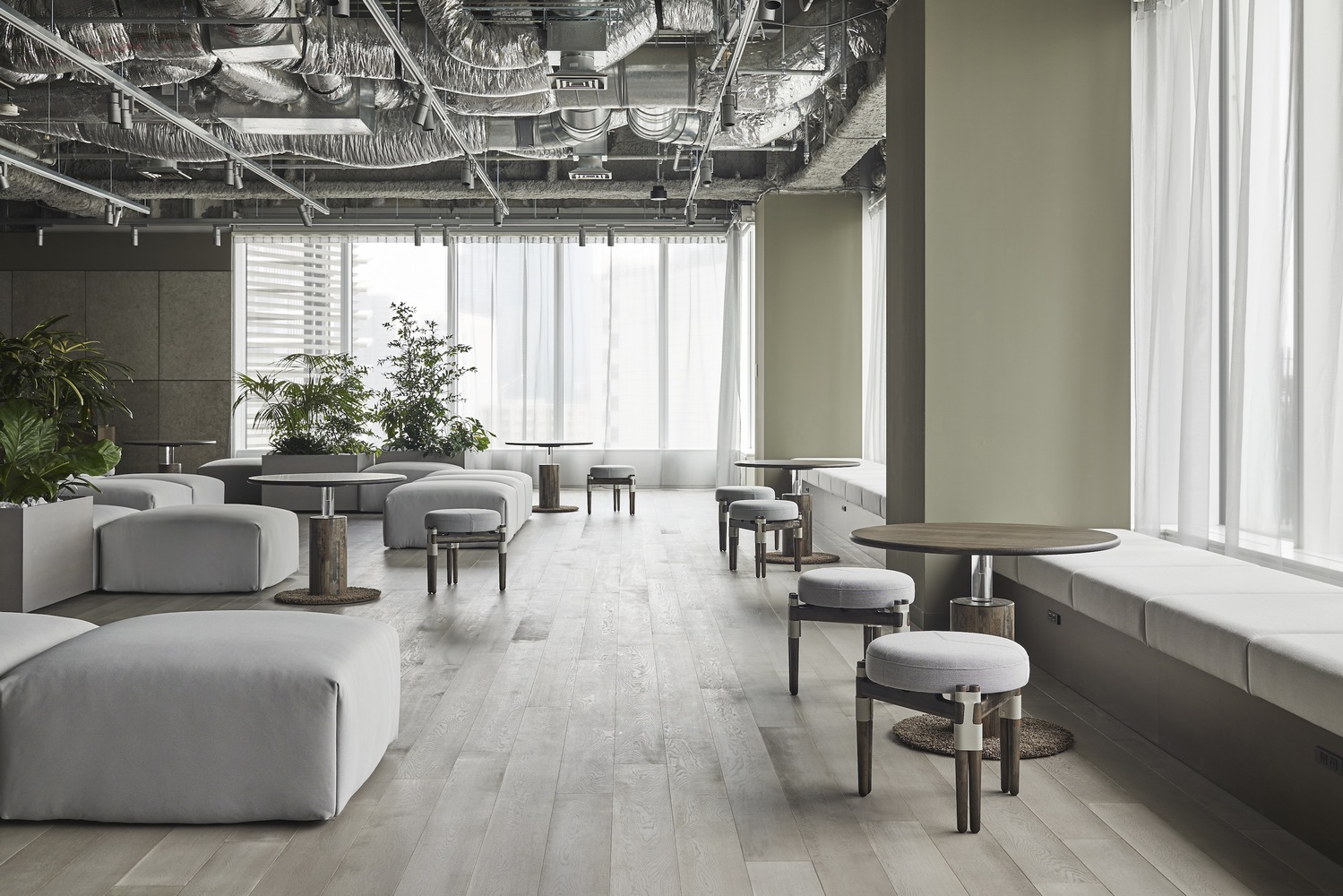 日本知名广告公司总部入口设计-5